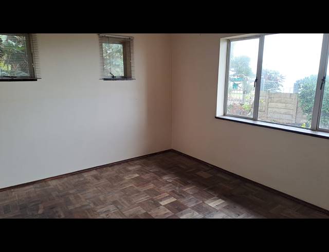 2 bed property to rent in OCEAN VIEW